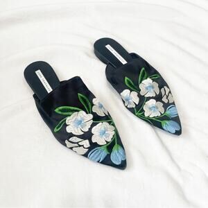 Zara Trafulac black embroidered floral slide mules size 38 pointy flat